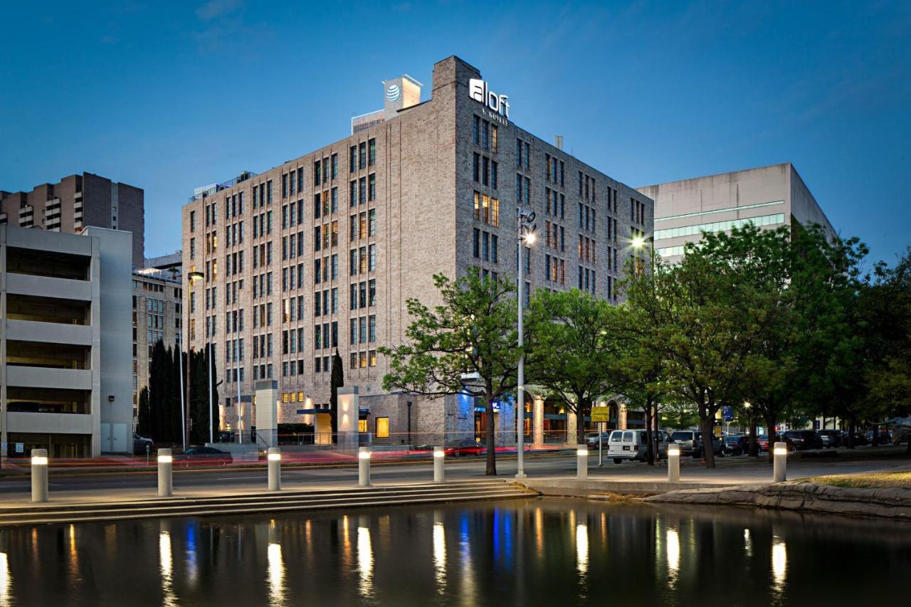 Aloft Dallas Downtown Exterior photo